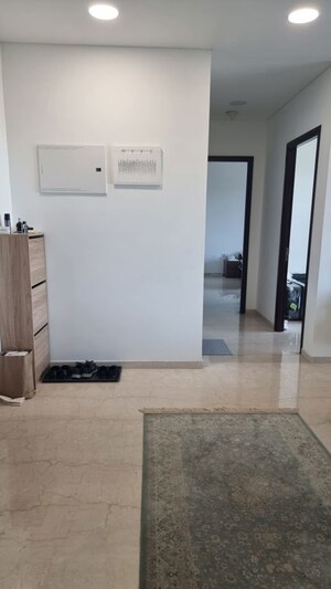 Building Lobby in 3 BHK Apartment at Lokhandwala Minerva Mahalaxmi, Mahalaxmi – for Rent