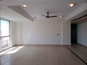 Room in 5 BHK Penthouse at Pearls Gateway Tower, Sector 44 – for Rent