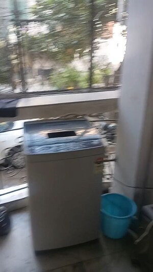 Furnished Amenities in 2 BHK Builder Floor at Lajpat Nagar ii – for Rent