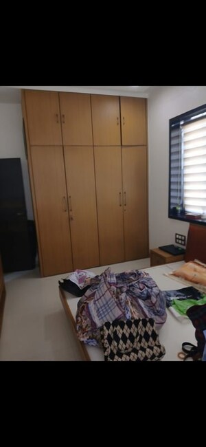 Bedroom in 2 BHK Apartment at Mahim – for Rent
