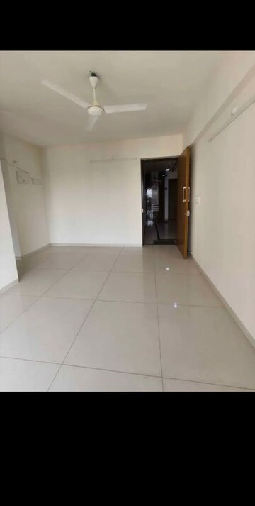 Building Lobby in 2 BHK Apartment at Hariom Sudhanshu CHS, Vile Parle East – for Rent