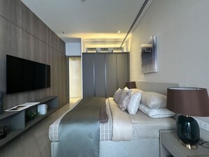 Room in 2 BHK Apartment at Rustomjee 180 Bayview, Matunga West – for Sale