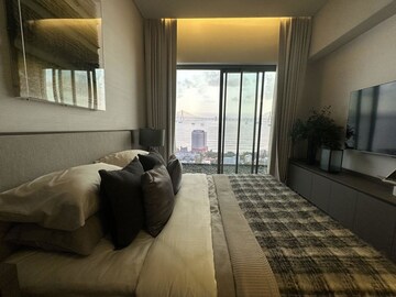 Bedroom in 2 BHK Apartment at Rustomjee 180 Bayview, Matunga West – for Sale