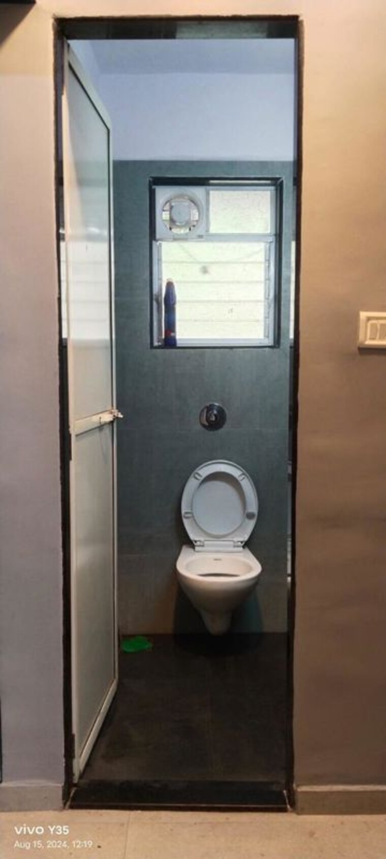 Bathroom, andheri east 1 Bedroom 350 Sq.Ft. Apartment In Andheri East Mumbai 10049565
