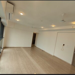 Room in 3 BHK Apartment at S Raheja Silver Rock, Waterfield Road – for Rent