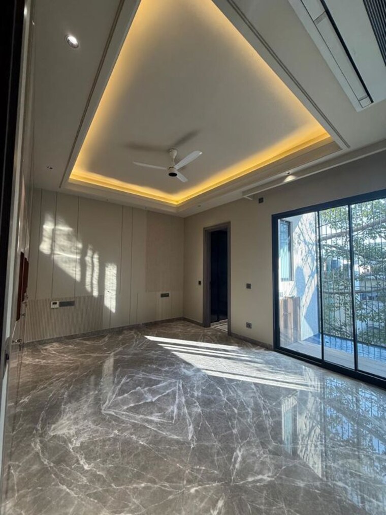 Room, greater kailash i 3 Bedroom 2000 Sq.Ft. Apartment In Greater Kailash I Delhi 10049602