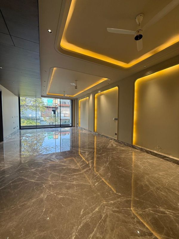 3 BHK + Pooja Room,Servant Room,Study Room,Extra Room Apartment For Sale in Greater Kailash I