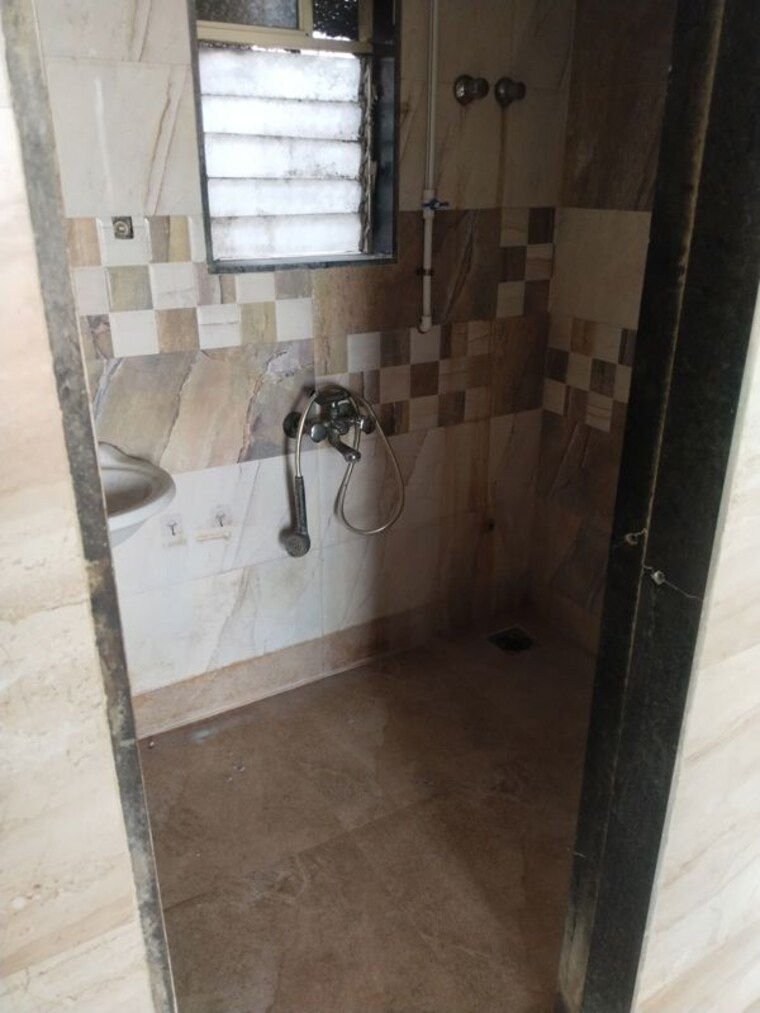 Bathroom, shanti-lifespaces 1 Bedroom 650 Sq.Ft. Apartment In Nalasopara East Palghar 10049611