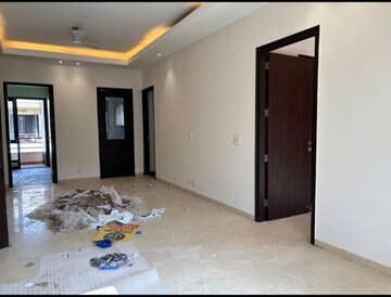 Room in 3 BHK Builder Floor at M2k Spring Floors, Sector 50 – for Sale