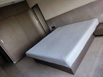 Bedroom in 3 BHK Apartment at Daseshwar Apartment, Walkeshwar – for Rent