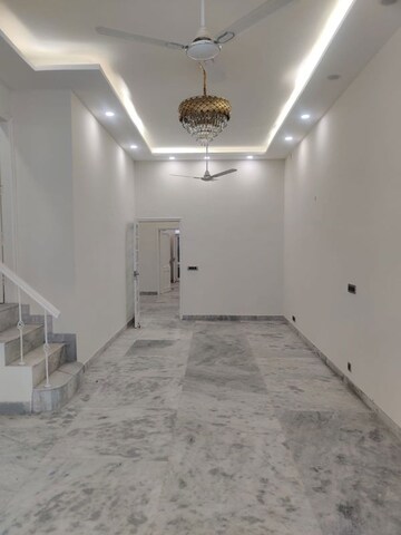 Room in 3 BHK Apartment at Greater Kailash I – for Sale