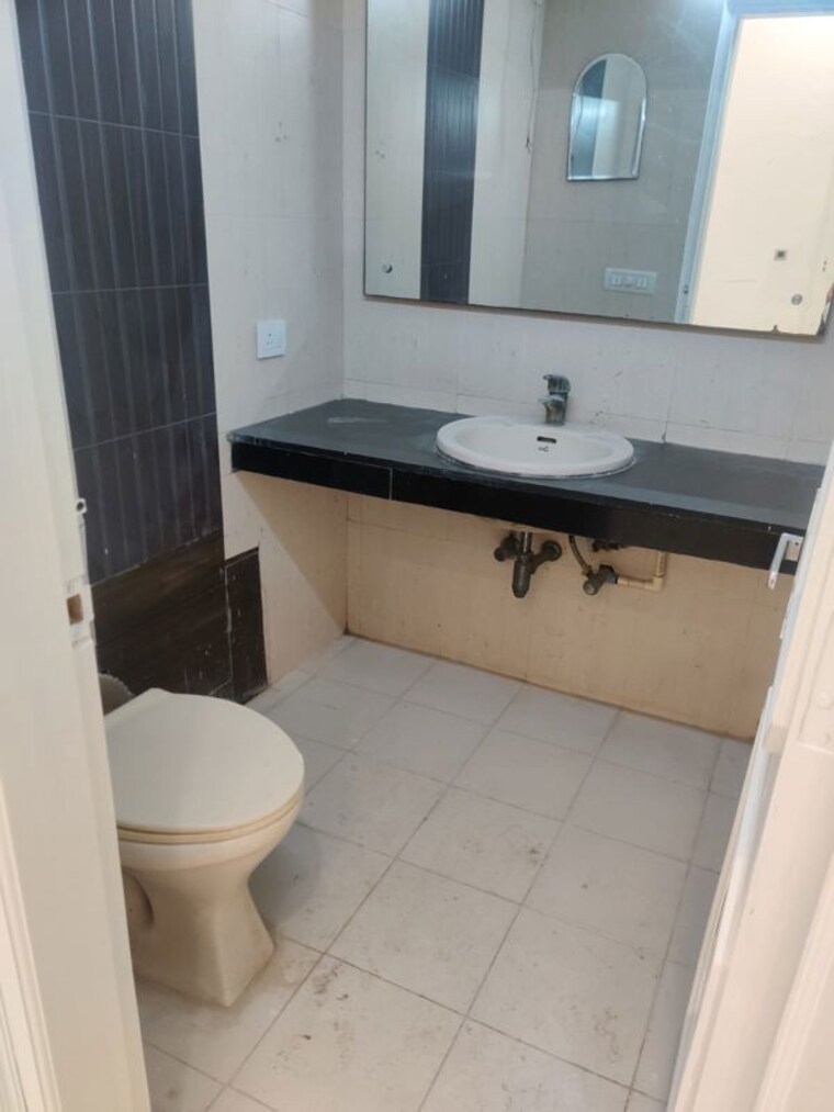 Bathroom, greater kailash i 3 Bedroom 1800 Sq.Ft. Apartment In Greater Kailash I Delhi 10049624