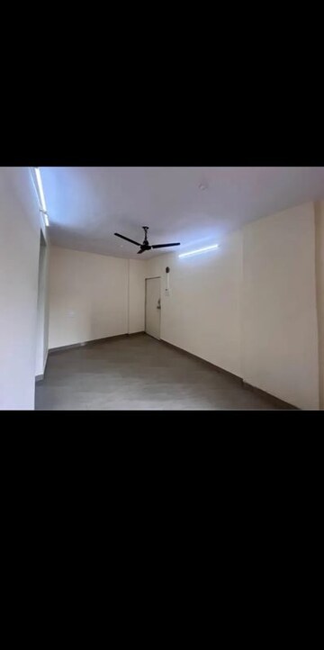 Room in 2 BHK Apartment at Chetan Apartment Ghatkoper, Ghatkopar East – for Rent