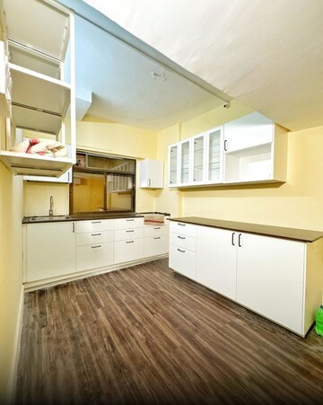 Kitchen in 3 BHK Apartment at Divyalok CHS, Malabar Hill – for Rent