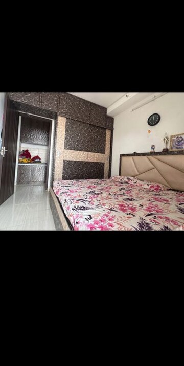 Bedroom in 1.5 BHK Apartment at Shubham Lavista, Ghatkopar East – for Rent
