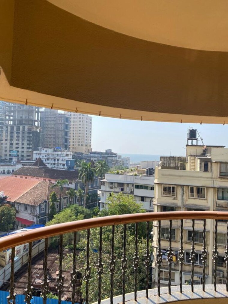 Balcony, breach-candy-gardens 3 Bedroom 1780 Sq.Ft. Apartment In Cumbala Hill Mumbai 10049653