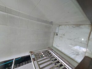 Furnished Amenities in 1.5 BHK Builder Floor at New Ashok Nagar – for Rent