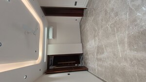 Furnished Amenities in 3.5 BHK Builder Floor at Saket – for Rent