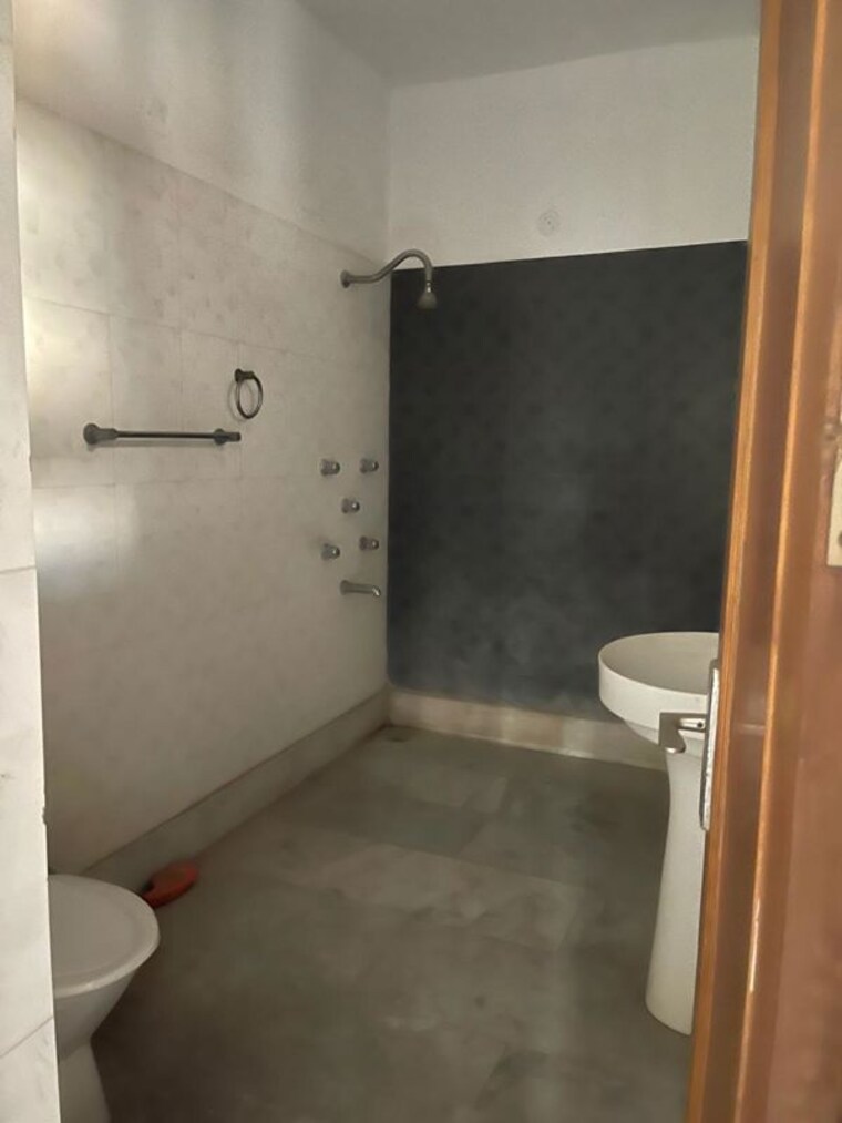 Bathroom, sector 39 2 Bedroom 1125 Sq.Ft. Builder Floor In Sector 39 Ludhiana 10049708