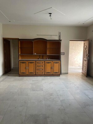 2 BHK Builder Floor For Rent in Sector 39