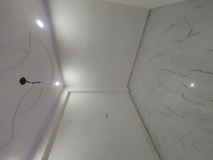 Furnished Amenities in 1.5 BHK Builder Floor at New Ashok Nagar – for Rent