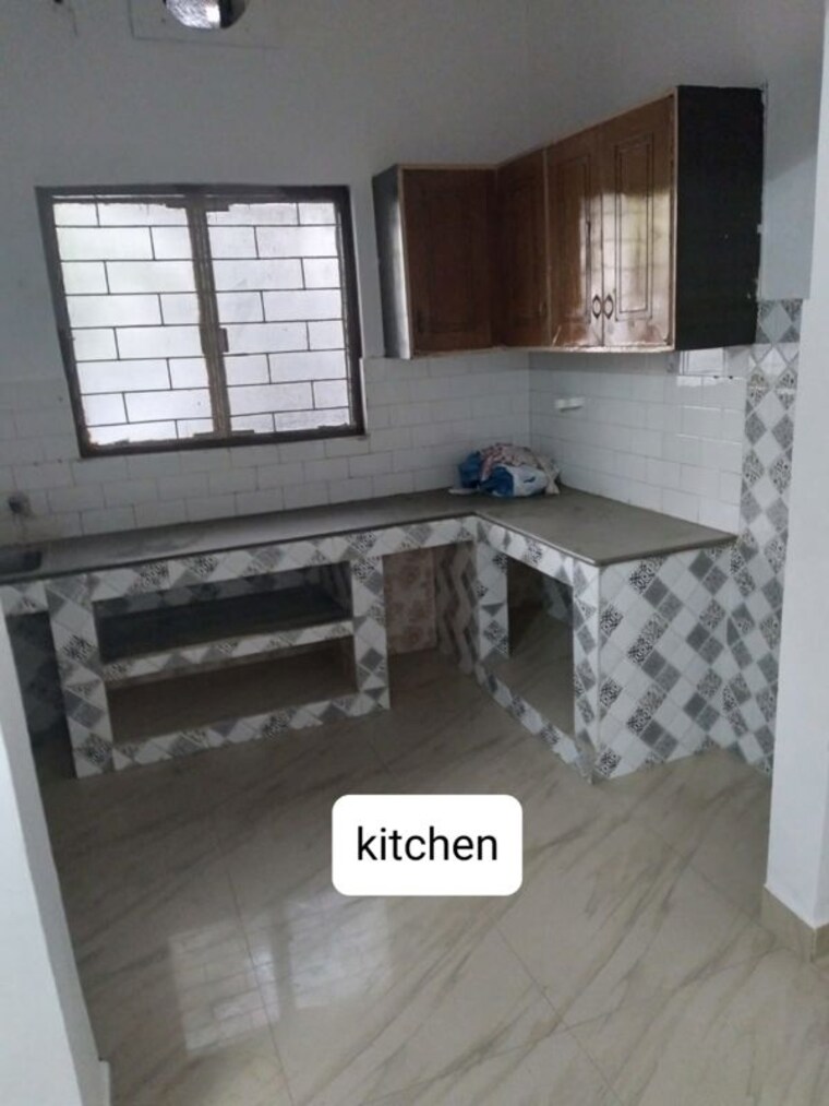 Kitchen, hazratganj 3 Bedroom 1700 Sq.Ft. Builder Floor In Hazratganj Lucknow 10049687