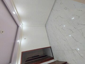 Furnished Amenities in 1 RK Builder Floor at New Ashok Nagar – for Rent