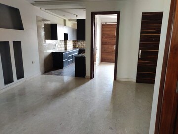 Kitchen in 3 BHK Builder Floor at Paschim Vihar – for Rent