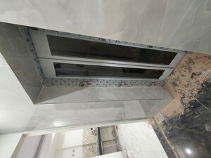 Furnished Amenities in 2.5 BHK Builder Floor at New Ashok Nagar – for Rent