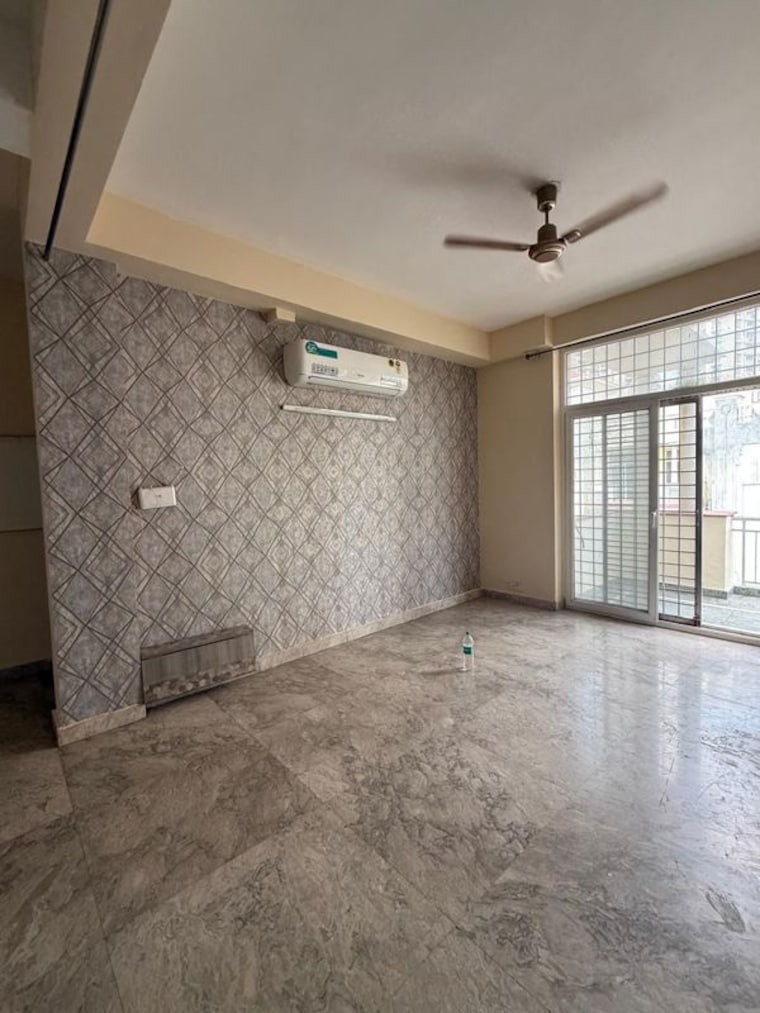 Room, ss-almeria 3.5 Bedroom 2000 Sq.Ft. Apartment In Sector 84 Gurgaon 10049739