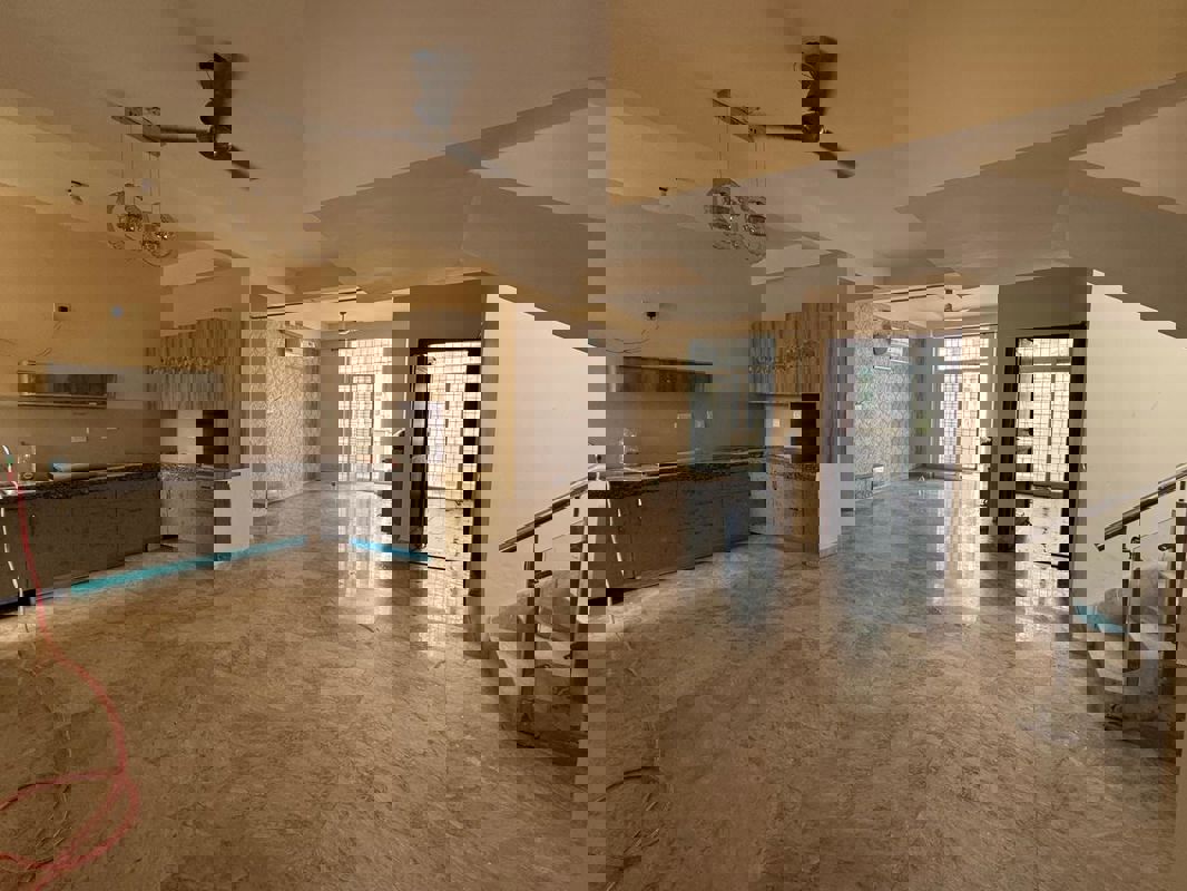 3.5 BHK + Servant Room 2000 Sq.Ft. Apartment in SS Almeria