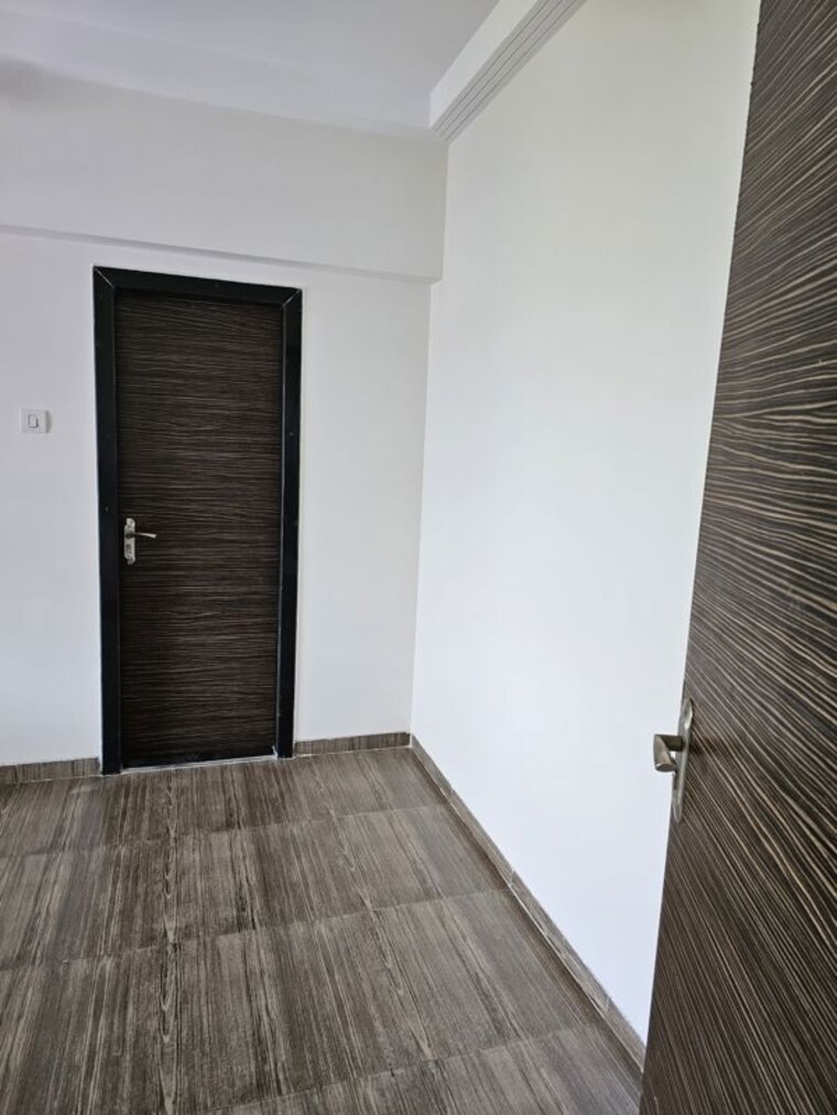 Bathroom, pride-presidency-luxuria 2 Bedroom 705 Sq.Ft. Apartment In Ghodbunder Road Thane 10049770