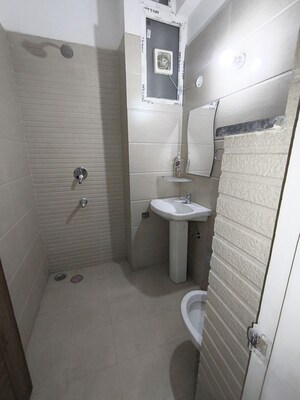 Bathroom in 3 BHK Apartment at Lifestyle Homes, Patiala Road – for Rent