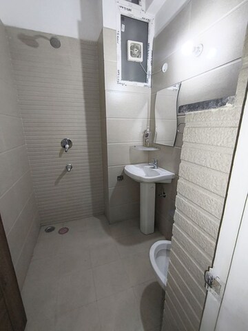Bathroom in 3 BHK Apartment at Lifestyle Homes, Patiala Road – for Rent