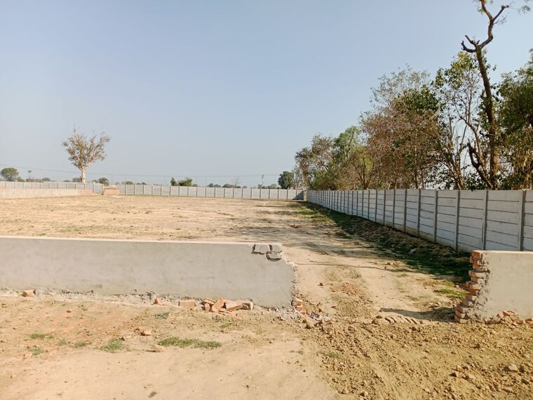 undefined, gwalior road  100 Sq.Yd. Plot In Gwalior Road Agra 10049775