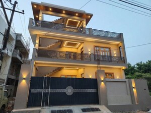 6+ BHK Villa For Sale in Kamta