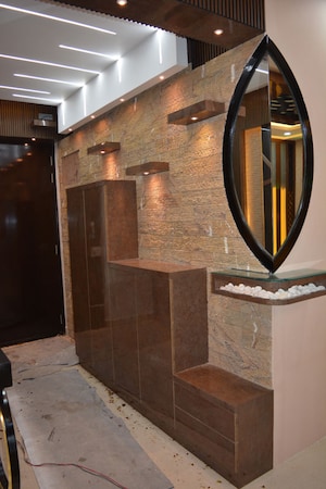 Room in 3 BHK Apartment at Pashmina Waterfront, Old Madras Road – for Rent