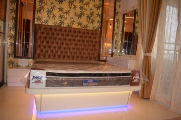 3 BHK Apartment For Rent in Pashmina Waterfront, Old Madras Road