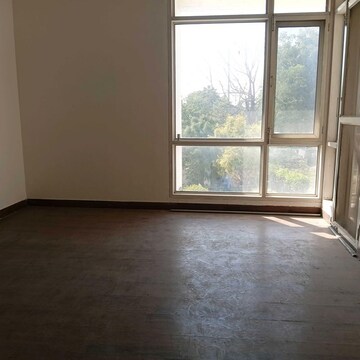 Room in 3 BHK Apartment at Jaypee Pavilion Heights III, Sector 128 – for Sale