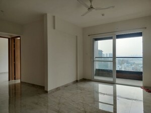 Room in 2 BHK Apartment at Majestique Marbella Phase 1, Kharadi – for Rent