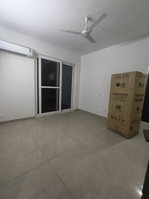 Room in 3 BHK Apartment at Maya Green Lotus Utsav, International Airport Road – for Rent