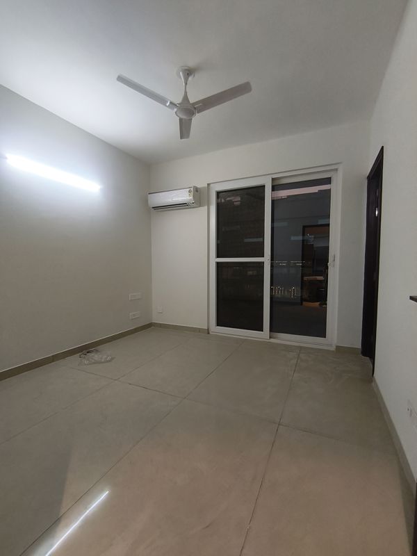3 BHK + Pooja Room Apartment For Rent in Maya Green Lotus Utsav
