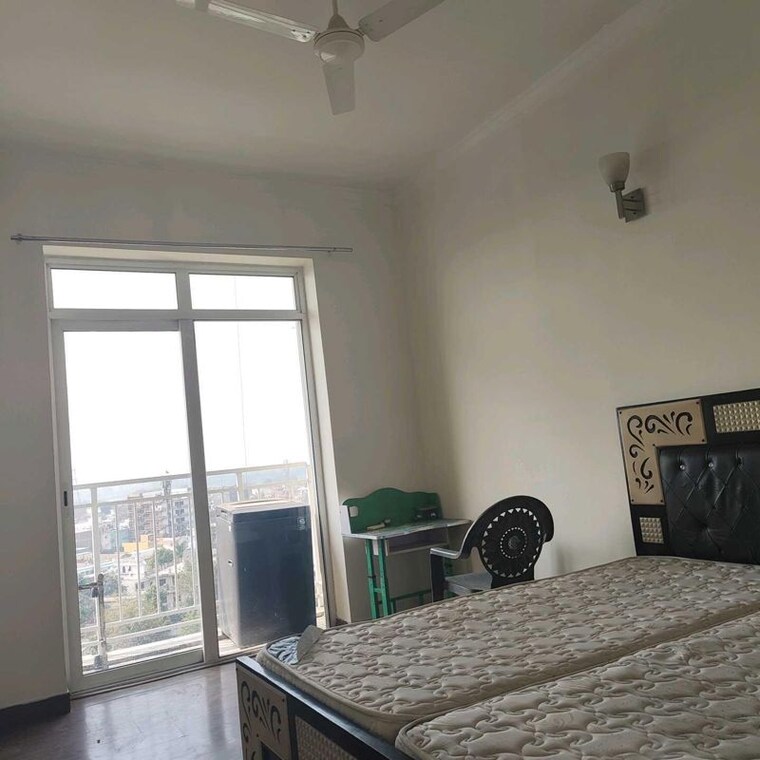 Living Room, jaypee-greens-pavilion-heights-1 3 Bedroom 2016 Sq.Ft. Apartment In Sector 128 Noida 10049860