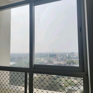 Room in 3 BHK Apartment at Jaypee Greens Pavilion Heights 1, Sector 128 – for Sale