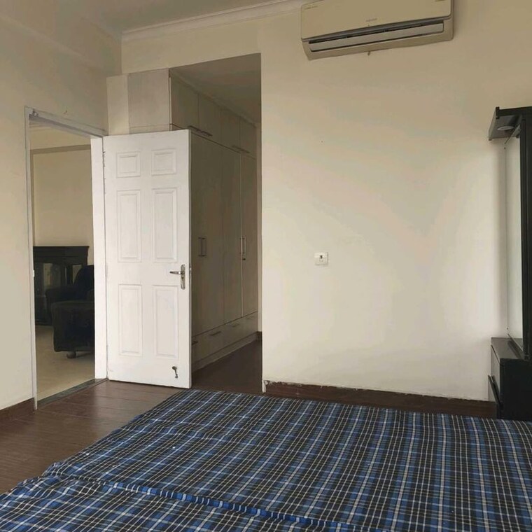 Bedroom, jaypee-greens-pavilion-heights-1 3 Bedroom 2016 Sq.Ft. Apartment In Sector 128 Noida 10049860