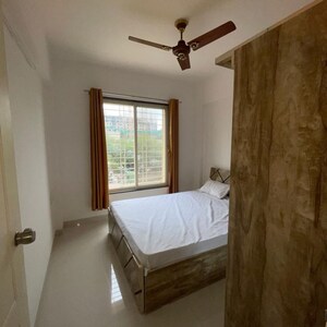 Room in 2 BHK Apartment at Shree Tirupati Maple Tower, Kondhwa – for Rent