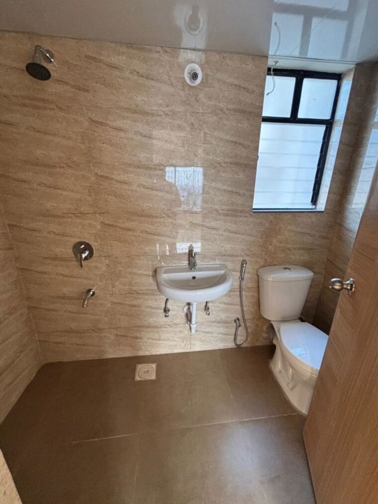Bathroom, kumar-palaash-a 2 Bedroom 716 Sq.Ft. Apartment In Wadgaon Sheri Pune 10049887