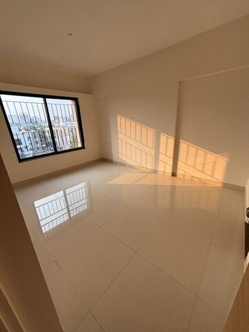 Room in 2 BHK Apartment at Kumar Palaash A, Wadgaon Sheri – for Rent