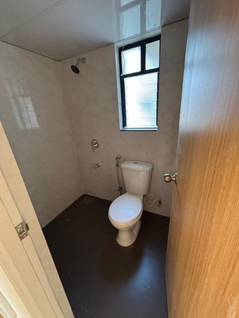 Bathroom, kumar-palaash-a 2 Bedroom 716 Sq.Ft. Apartment In Wadgaon Sheri Pune 10049887