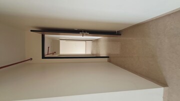 Furnished Amenities in 2 BHK Apartment at Dosti Eastern Bay, Wadala – for Rent